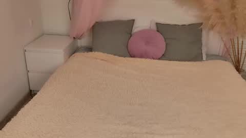 aweryuwu online show from 2, 12, 2025