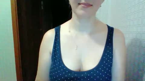 Snapshot of awesomeladyy chatting on 4, 3, 2026 awesomeladyy online show from 4, 3, 2026