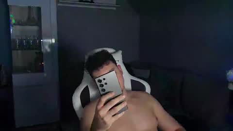 Snapshot of ax3l1k chatting on 31, 1, 2025 Artur online show from 31, 1, 2025