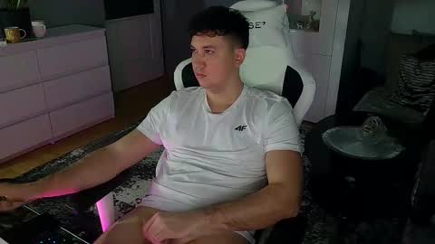 Snapshot of ax3l1k chatting on 22, 2, 2025 Artur online show from 22, 2, 2025