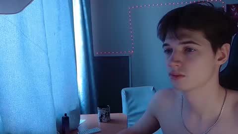 axel_0ne online show from 10, 2, 2026