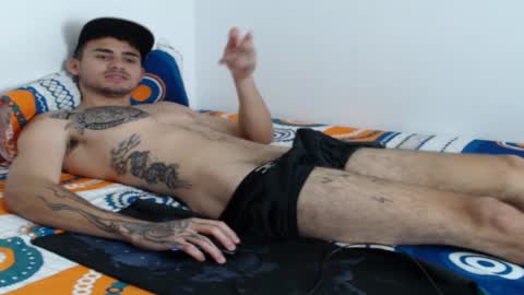 Axel online show from 3, 2, 2025