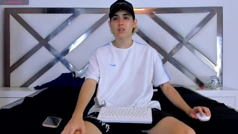 Axel cifer online show from 24, 1, 2025