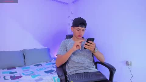 Snapshot of axel_cody_ chatting on 23, 10, 2025 AXEL online show from 23, 10, 2025