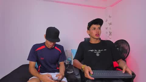 Snapshot of axel_cody_ chatting on 21, 11, 2025 AXEL online show from 21, 11, 2025