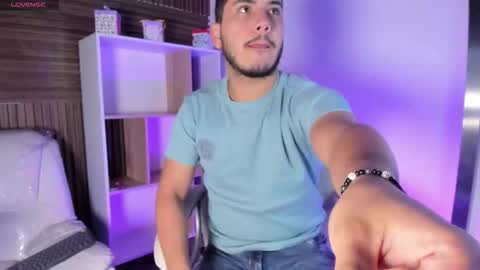 axel_grey_ online show from 11, 10, 2025