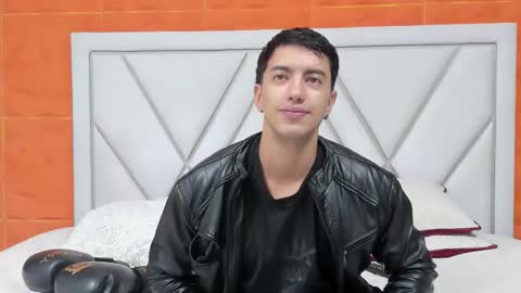 axel_hendrick online show from 5, 2, 2026