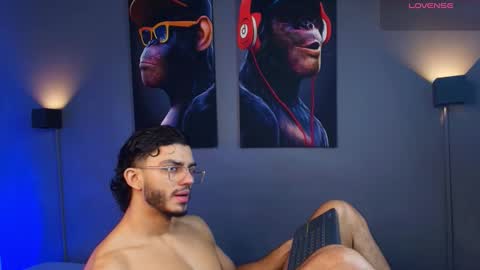 Snapshot of axel_stein03 chatting on 29, 10, 2025 axel stein NEW ACCOUNT online show from 29, 10, 2025