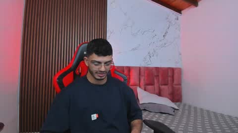 Axel  online show from 26, 12, 2024