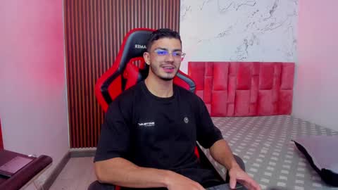 Axel  online show from 29, 12, 2024