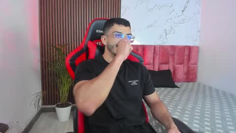 Axel  online show from 3, 1, 2025