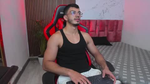 Axel  online show from 8, 1, 2025