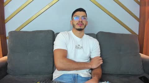 Axel  online show from 20, 1, 2025