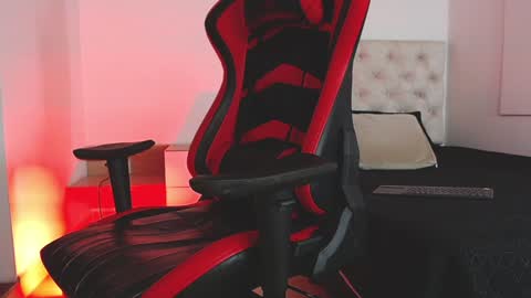 Axel  online show from 21, 1, 2025