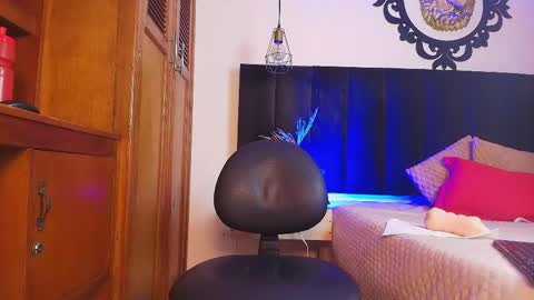    online show from 29, 9, 2025