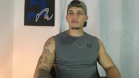 INDEPENDENT MODEL  online show from 4, 2, 2025
