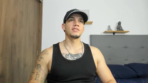Snapshot of axel_taylor21 chatting on 20, 10, 2025 INDEPENDENT MODEL online show from 20, 10, 2025