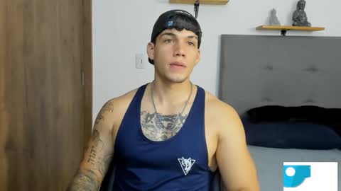 Snapshot of axel_taylor21 chatting on 25, 11, 2025 INDEPENDENT MODEL online show from 25, 11, 2025