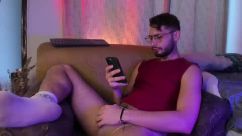 Snapshot of axelg_rose chatting on 27, 1, 2025 online show from 27, 1, 2025