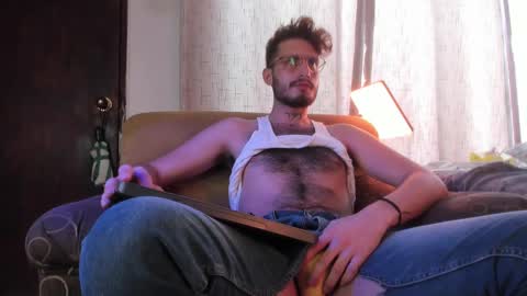 Snapshot of axelg_rose chatting on 31, 1, 2025 online show from 31, 1, 2025
