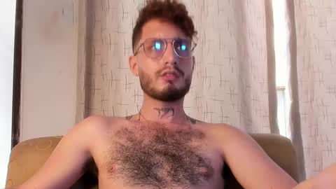 Snapshot of axelg_rose chatting on 22, 2, 2025 online show from 22, 2, 2025