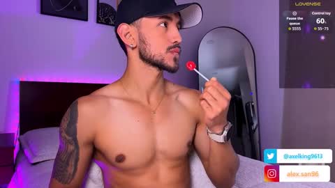 Snapshot of axelking13 chatting on 30, 10, 2025 Axel King online show from 30, 10, 2025