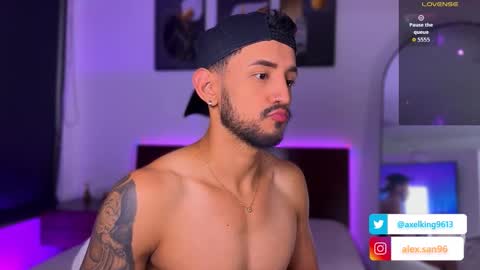 Snapshot of axelking13 chatting on 17, 11, 2025 Axel King online show from 17, 11, 2025