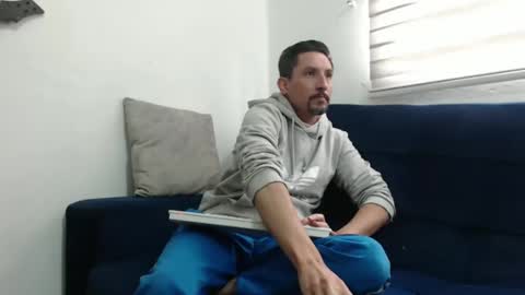 Snapshot of axell_rosee chatting on 14, 2, 2026 Axel Rose online show from 14, 2, 2026