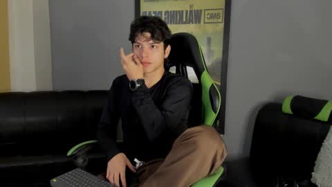 Axel Raven online show from 14, 1, 2025