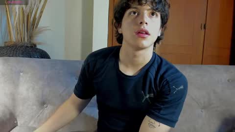 Axel Raven online show from 3, 10, 2025