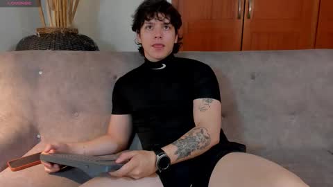 Axel Raven online show from 21, 10, 2025