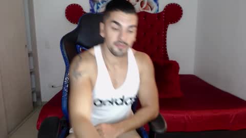 Axel online show from 4, 3, 2026