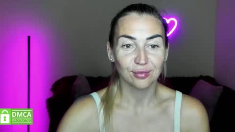 Jully online show from 15, 10, 2025