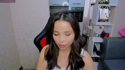 Aya Moon online show from 18, 9, 2025