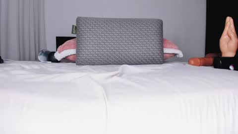 Ana  FREE   online show from 18, 12, 2024