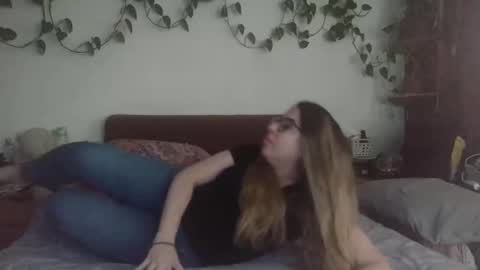 ayelenar online show from 21, 11, 2025