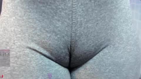 Alyda Jaramillo online show from 9, 10, 2025