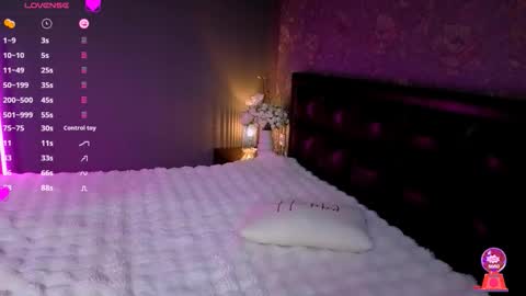  Ayla Demir  online show from 16, 11, 2025