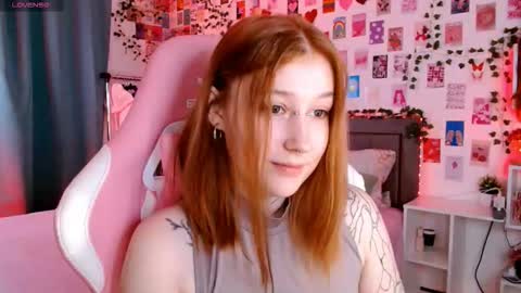 Snapshot of ayla_hill chatting on 8, 11, 2025 Ayla hill online show from 8, 11, 2025