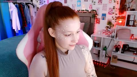 Snapshot of ayla_hill chatting on 24, 11, 2025 Ayla hill online show from 24, 11, 2025