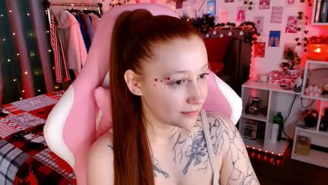 Ayla hill online show from 30, 11, 2025