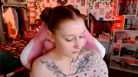 Ayla hill online show from 11, 1, 2026