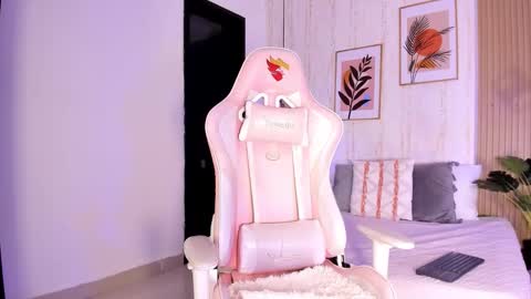 Ayleen online show from 7, 11, 2025