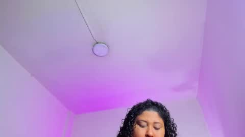 Ayliinn  online show from 22, 12, 2025