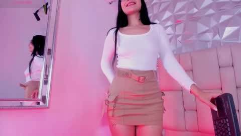 ayllin  online show from 14, 1, 2026