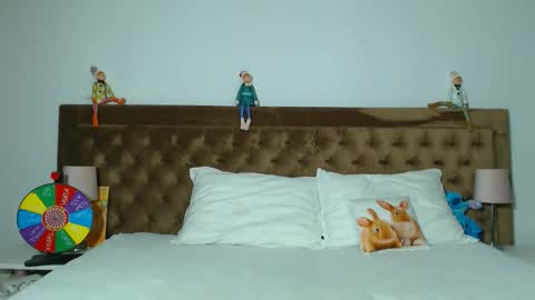 Aylin online show from 2, 12, 2025