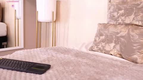 Aylin Millerxs online show from 9, 10, 2025