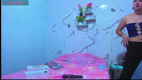 Aymy online show from 13, 12, 2025