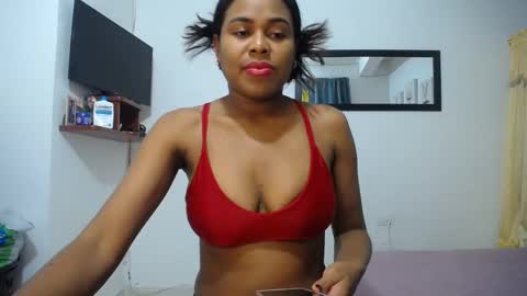 aynaraross1 online show from 2, 2, 2025