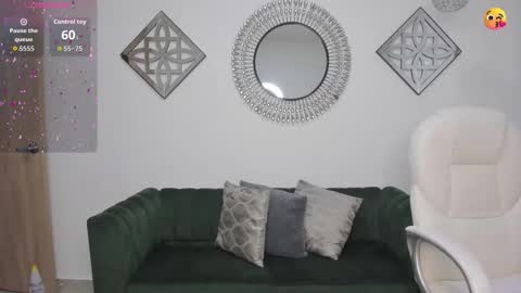 ayshel_cooperr online show from 3, 10, 2025